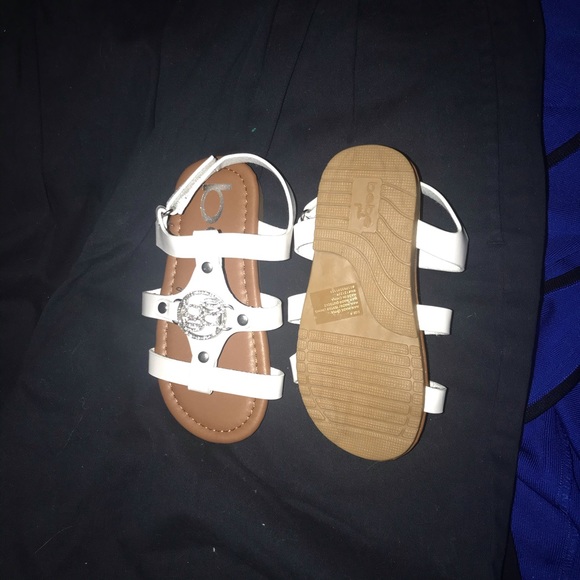 New Bebe White Sandals size 9 Rhinestone Logo Summer - Picture 7 of 16